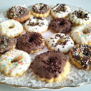 Choc Dipped Shortbread Biscuits